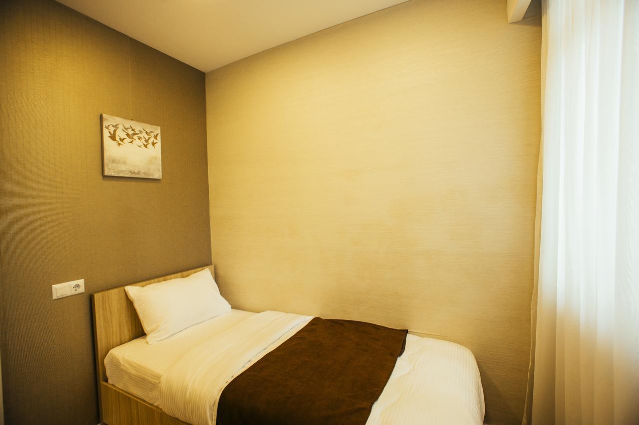 Hotel West Batumi Exterior foto